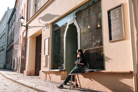 BALANCE coffee & wine